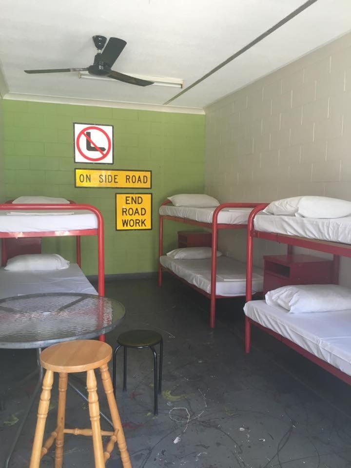 Adventurers Backpackers Hostel Townsville Exterior foto